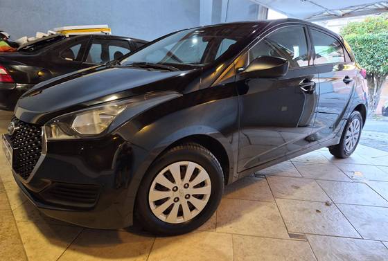 HYUNDAI HB20 1.0 UNIQUE 12V FLEX 4P MANUAL HYUNDAI HB20 1.0 UNIQUE 12V FLEX 4P MANUAL